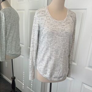 RD STYLE McKinley Ribbed
Detail Sweater Heathered Knit Top Small